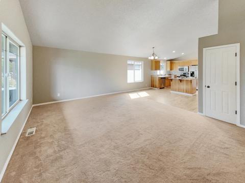 63347 Vogt Rd, Bend, OR 97701 photo 4