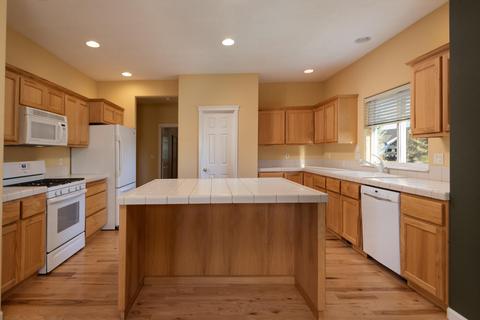 63465 Crestview Dr, Bend, OR 97701 photo 8