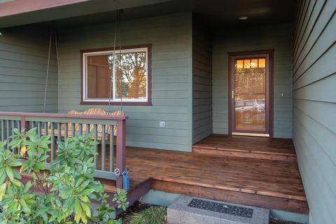 63465 Crestview Dr, Bend, OR 97701 photo 3