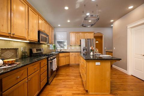 20614 Cherry Tree Ln, Bend, OR 97702 photo 5