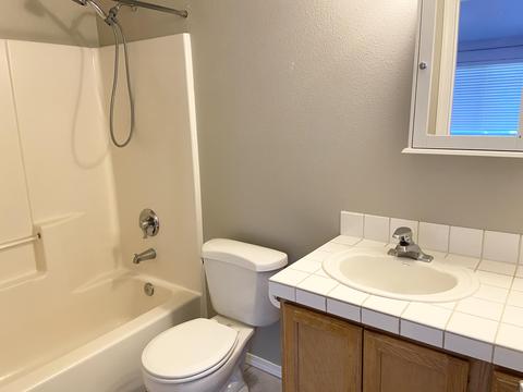 3312 NE Hoona Dr, Bend, OR 97701 photo 9