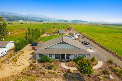 2817 Ball Rd, Eagle Point, OR 97524 photo 59