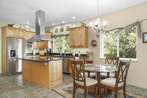 13245 Water Gap Rd, Williams, OR 97544 photo 8