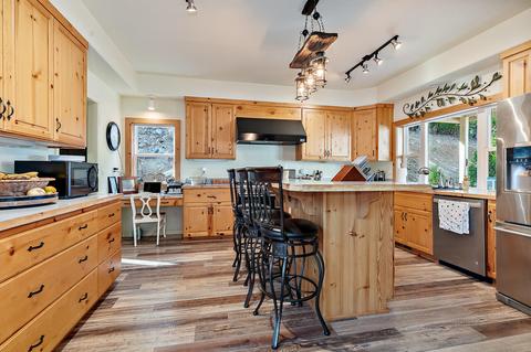 8112 E Antelope Rd, Eagle Point, OR 97524 photo 16