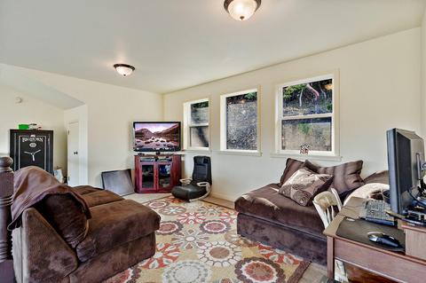 8112 E Antelope Rd, Eagle Point, OR 97524 photo 30