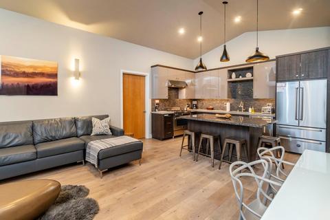 19138 Gateway Loop, Bend, OR 97702 photo 13