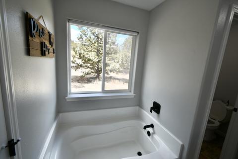 21305 Gift Rd, Bend, OR 97703 photo 36