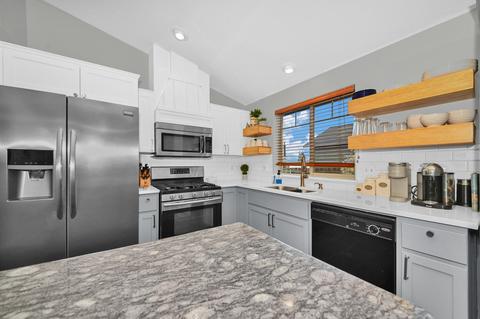 63317 Vogt Rd, Bend, OR 97701 photo 4