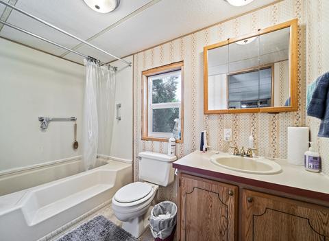 421 Stevens Rd #60, Eagle Point, OR 97524 photo 17