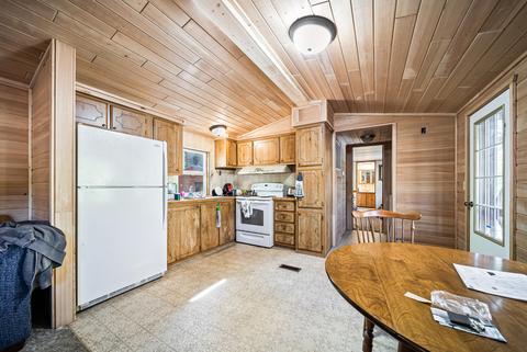 421 Stevens Rd #60, Eagle Point, OR 97524 photo 11