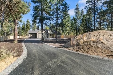 17144 Downey Rd, Bend, OR 97707 photo 2