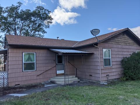1799 Stevens Rd, Eagle Point, OR 97524 photo 1