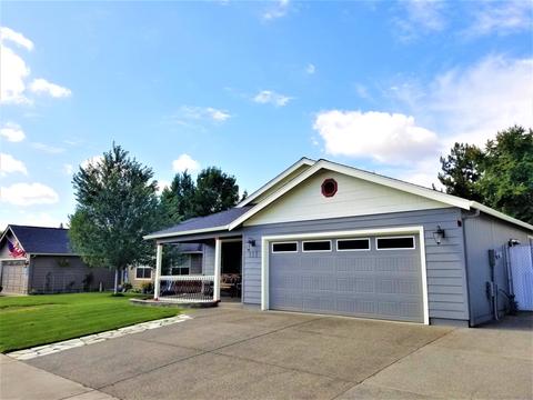 351 Candis Dr, Eagle Point, OR 97524 photo 2