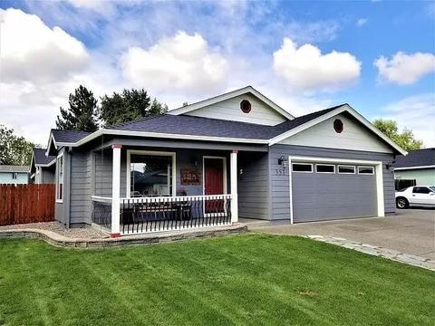351 Candis Dr, Eagle Point, OR 97524 photo 1