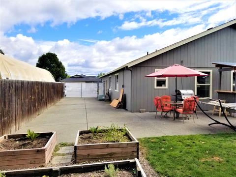351 Candis Dr, Eagle Point, OR 97524 photo 18