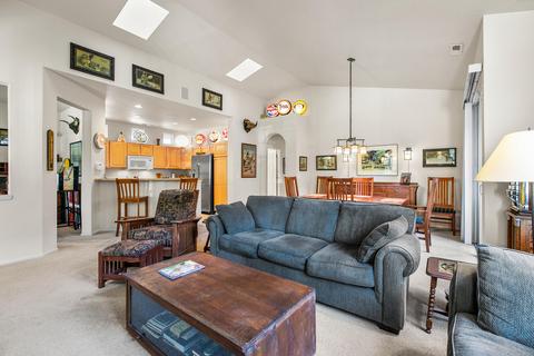 61574 Devils Lake Dr, Bend, OR 97702 photo 9