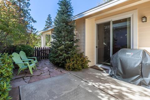 61574 Devils Lake Dr, Bend, OR 97702 photo 25