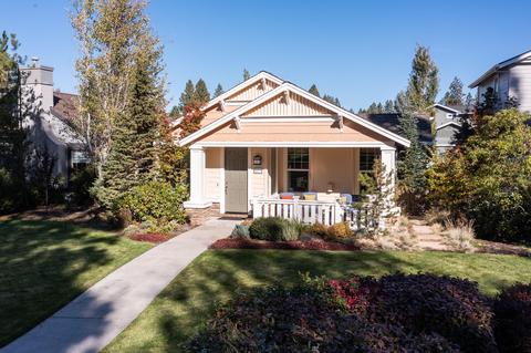 61574 Devils Lake Dr, Bend, OR 97702 photo 1