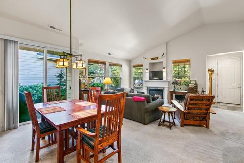 61574 Devils Lake Dr, Bend, OR 97702 photo 11