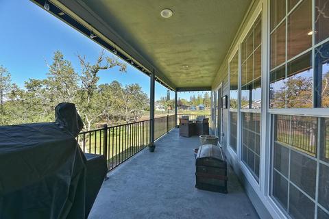1080 Lexington Dr, Eagle Point, OR 97524 photo 6