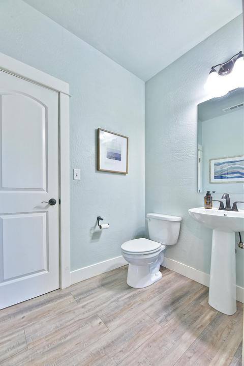 1080 Lexington Dr, Eagle Point, OR 97524 photo 13