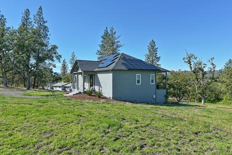 1080 Lexington Dr, Eagle Point, OR 97524 photo 23