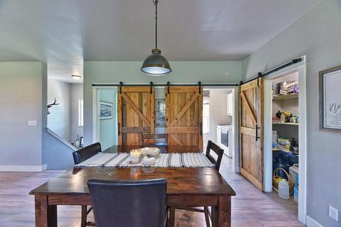 1080 Lexington Dr, Eagle Point, OR 97524 photo 8
