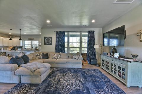 1080 Lexington Dr, Eagle Point, OR 97524 photo 11