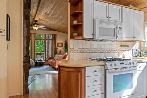 1507 NW Ithaca Ave, Bend, OR 97703 photo 12