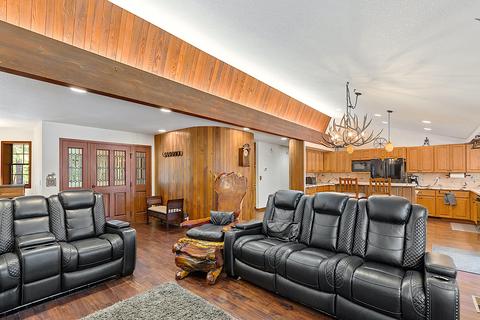 150 Combs Dr, Merlin, OR 97532 photo 5