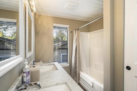 1630 NE Northview Dr, Bend, OR 97701 photo 30
