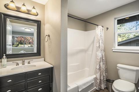 1630 NE Northview Dr, Bend, OR 97701 photo 27