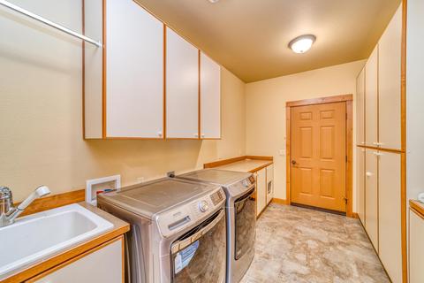 20935 Vail Run Ct, Bend, OR 97702 photo 23