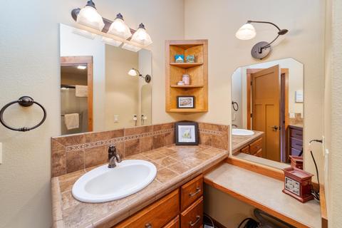 20935 Vail Run Ct, Bend, OR 97702 photo 24