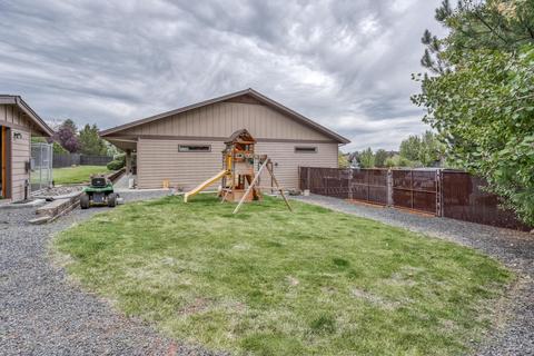 20935 Vail Run Ct, Bend, OR 97702 photo 32