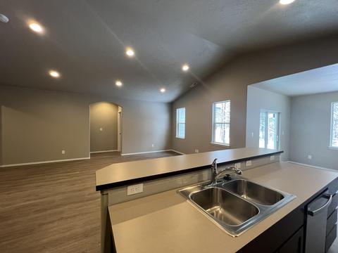 51320 Evans Way, La Pine, OR 97739 photo 6