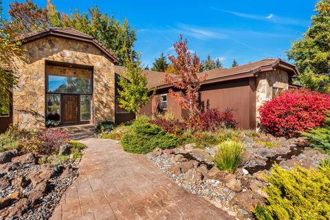 18575 Couch Market Rd, Bend, OR 97703 photo 5