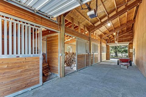 18575 Couch Market Rd, Bend, OR 97703 photo 47