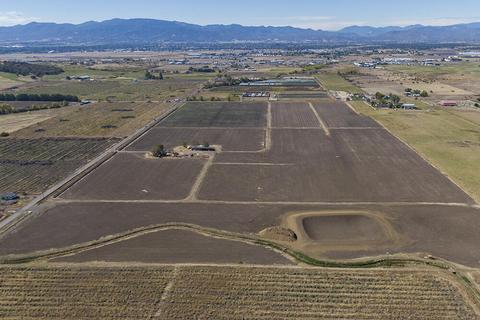 2829 E Vilas Rd, Central Point, OR 97502 photo 1