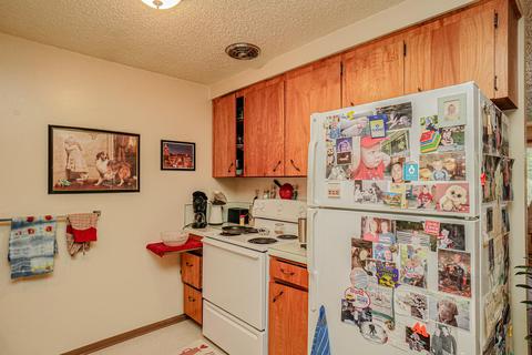 308-312 Third St, Phoenix, OR 97535 photo 6