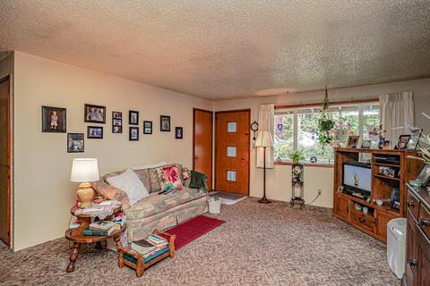 308-312 Third St, Phoenix, OR 97535 photo 4