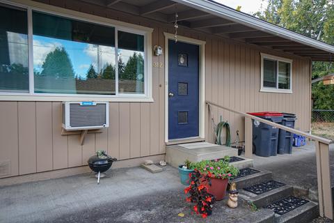 308-312 Third St, Phoenix, OR 97535 photo 17