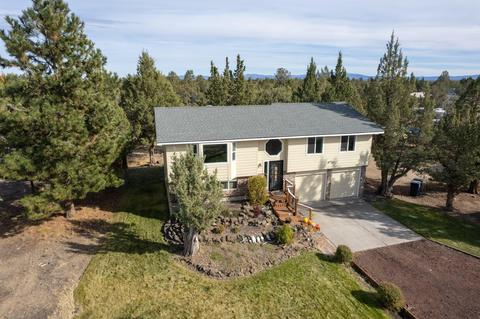 63458 Chaparrel Dr, Bend, OR 97701 photo 3