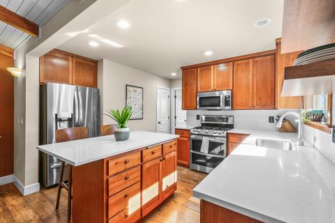 20322 Mariner Dr, Bend, OR 97703 photo 4