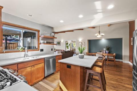 20322 Mariner Dr, Bend, OR 97703 photo 5