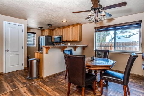 51404 Hinkle Way, La Pine, OR 97739 photo 4