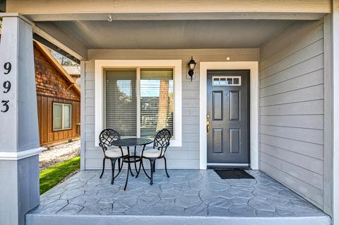 993 E Cascade Ave, Sisters, OR 97759 photo 3