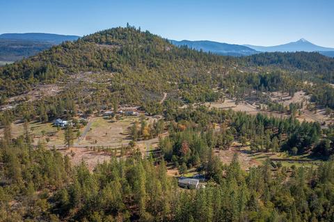 2417 Crowfoot Rd, Eagle Point, OR 97524 photo 36