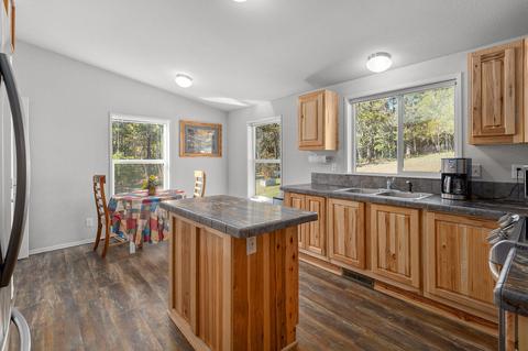 2417 Crowfoot Rd, Eagle Point, OR 97524 photo 7