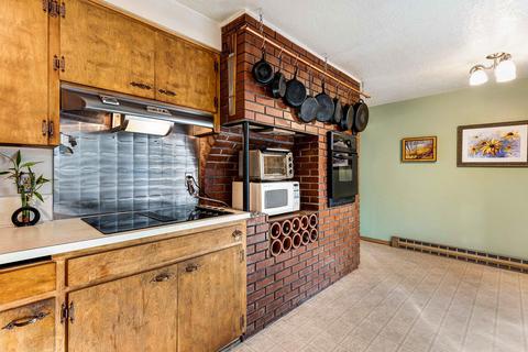 1111 NE Burnside Ave, Bend, OR 97701 photo 8